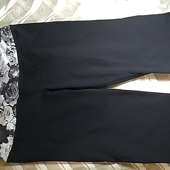 Tuff Athletics Capris-Size Womans Medium - Picture 2 of 6